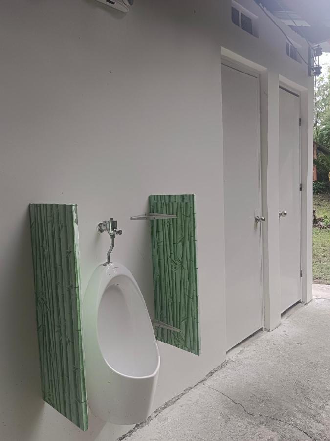 Green Acres Village Moalboal Bagian luar foto